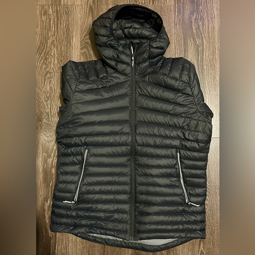Decathlon Forclaz Men's MT100 Hooded Down Puffer Jacket